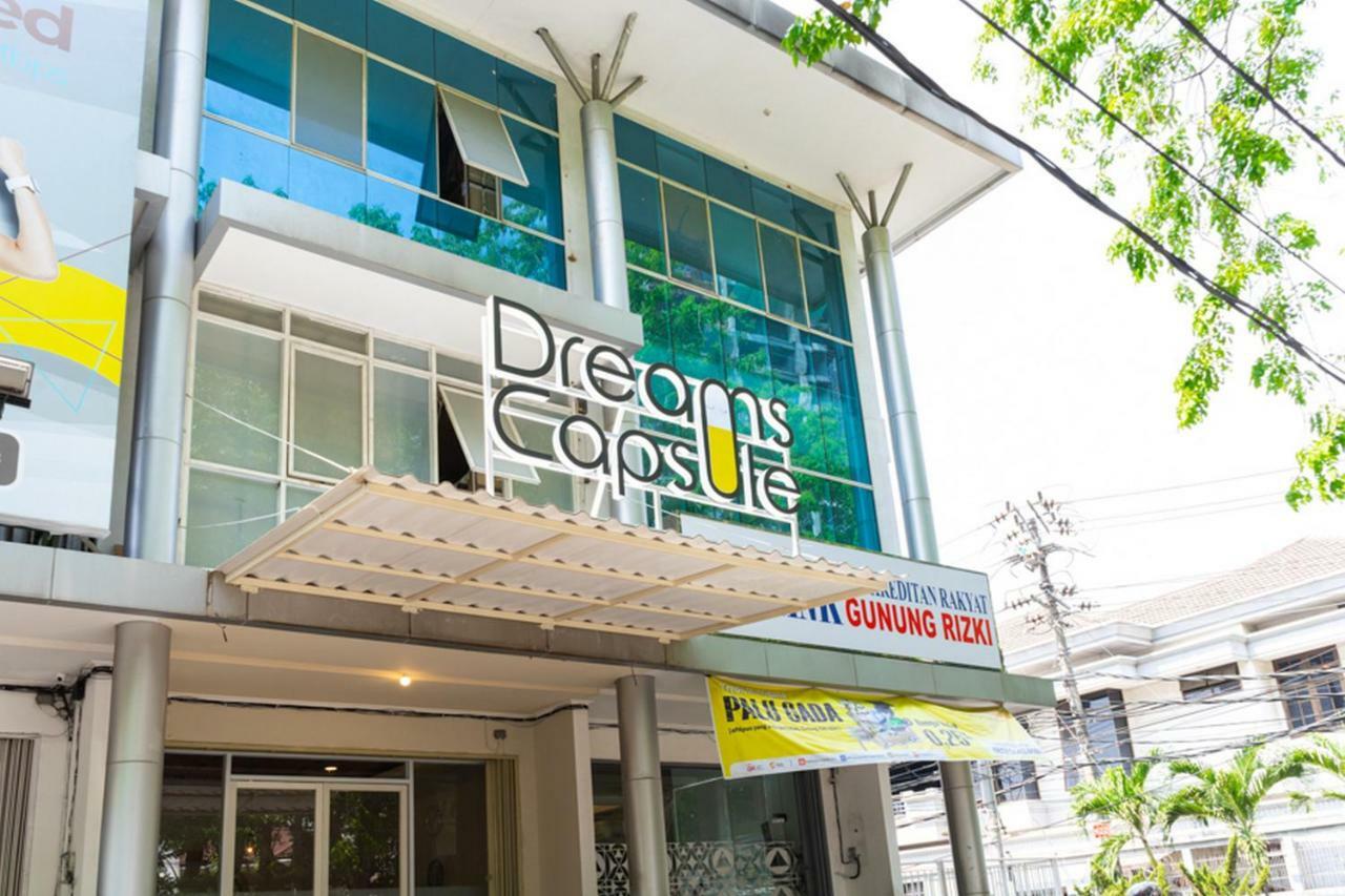 Reddoorz Hostel @ Di Panjaitan Simpang Lima Σεμαράνγκ Εξωτερικό φωτογραφία